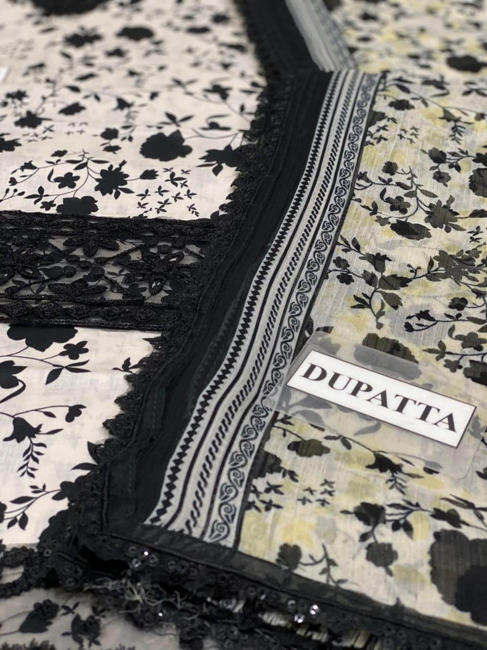 Aneela’s Collection Lawn & Chiffon - Andaz By Uneza Fazeel