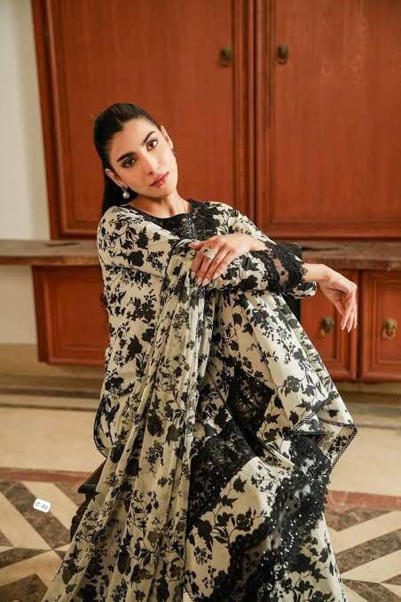 Aneela’s Collection Lawn & Chiffon - Andaz By Uneza Fazeel