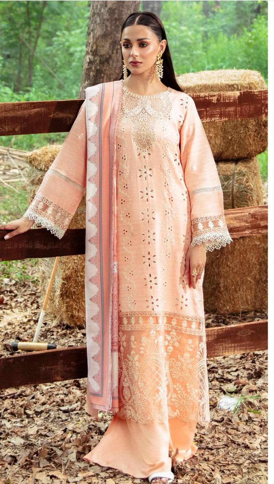 Mahnur luxury emb linen