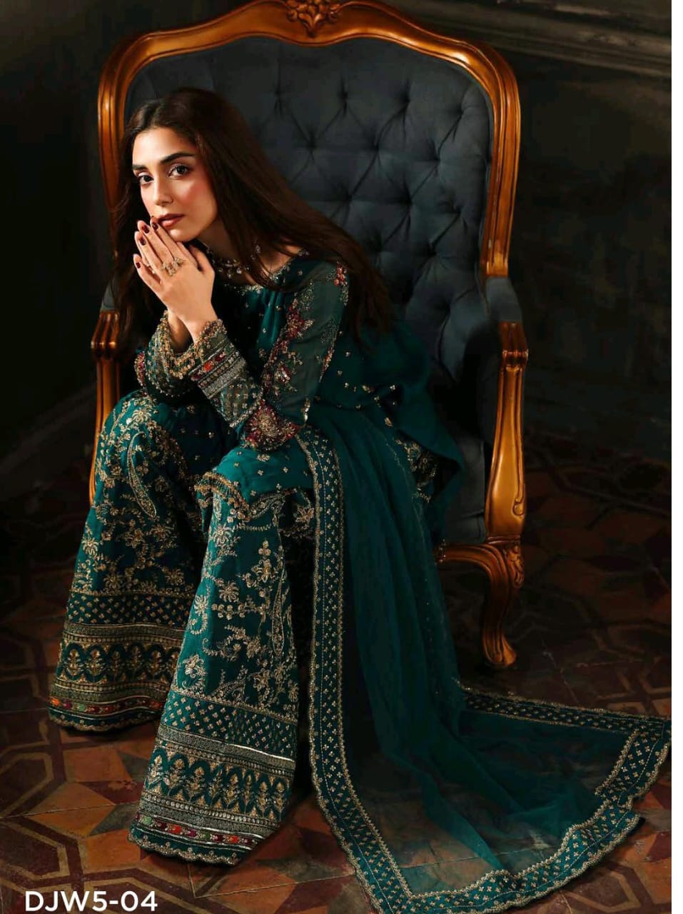 Charizma Dastanejashan