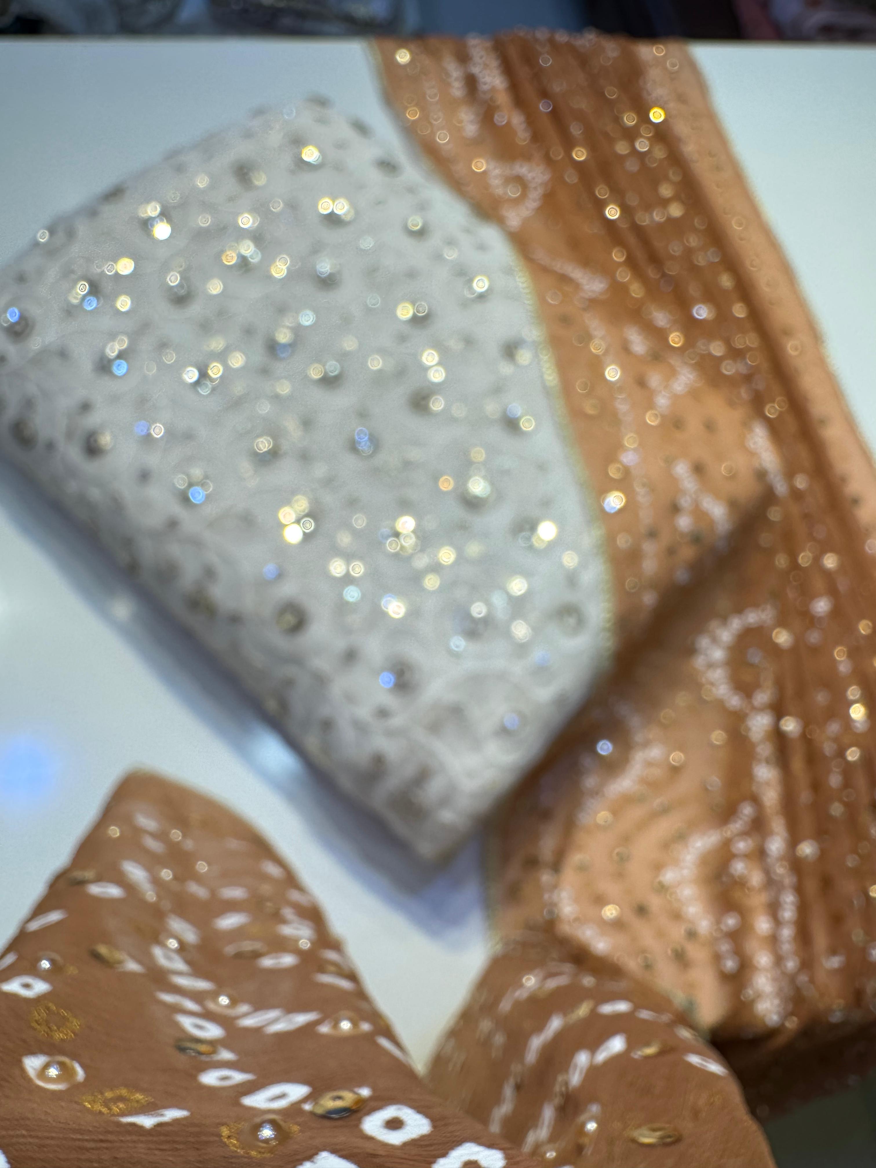 Chunri Dupta With White Shafon Shirt&Plan Trowser