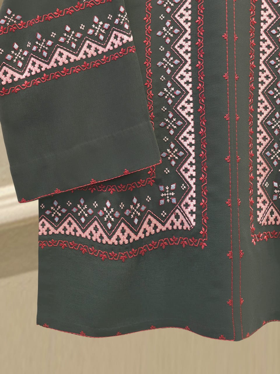 Embroidered Georgette Suit 2 Piece