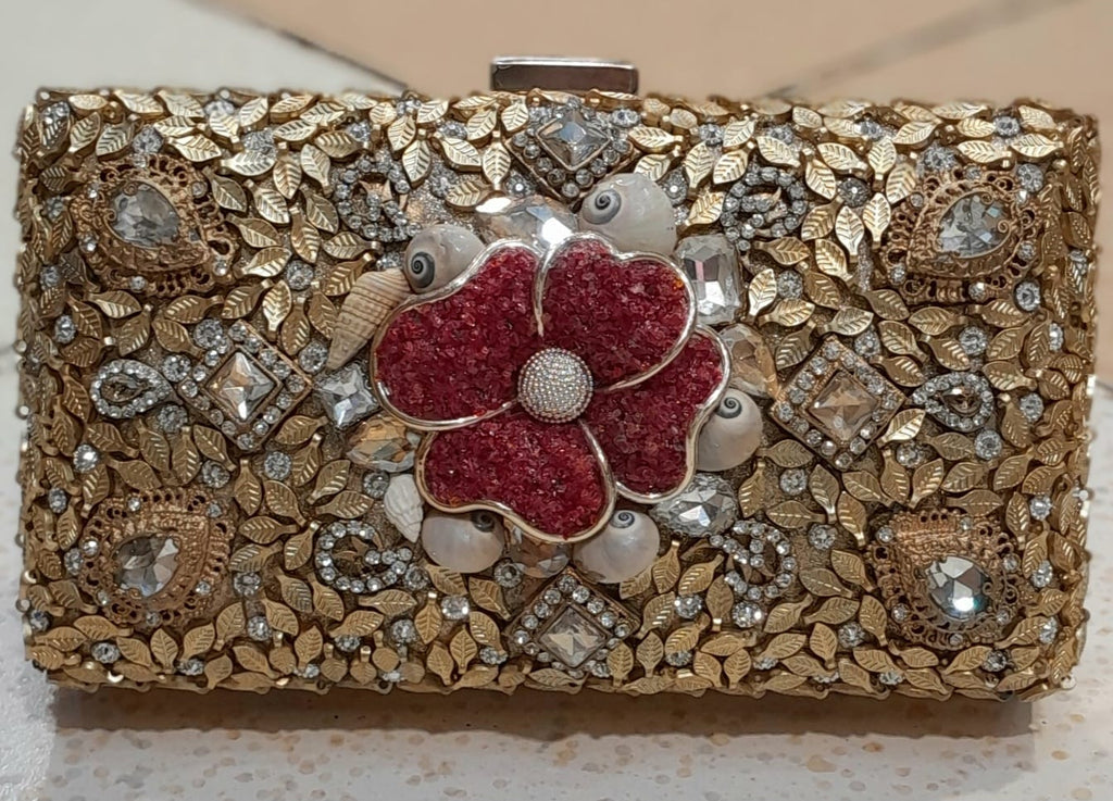 New Trending Kundan Clutches