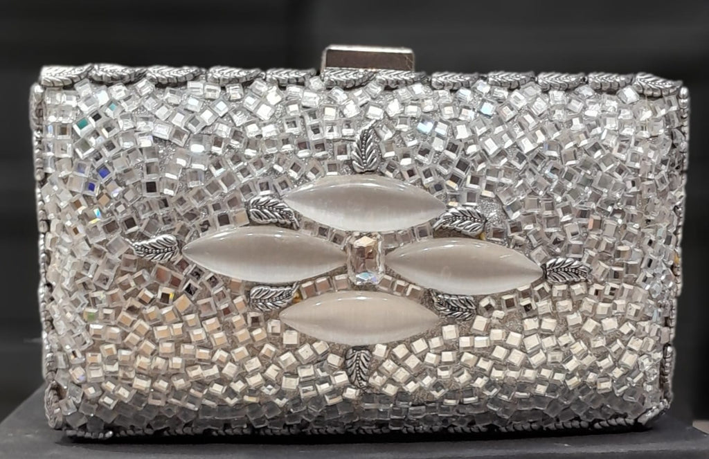 New Trending Kundan Clutches