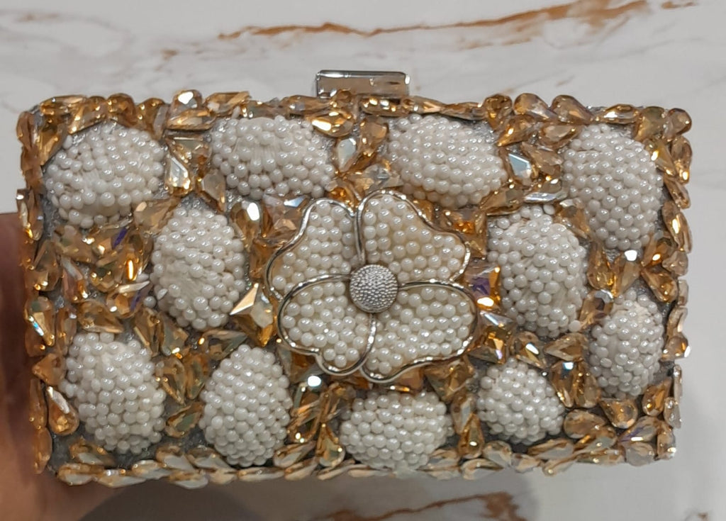 New Trending Kundan Clutches