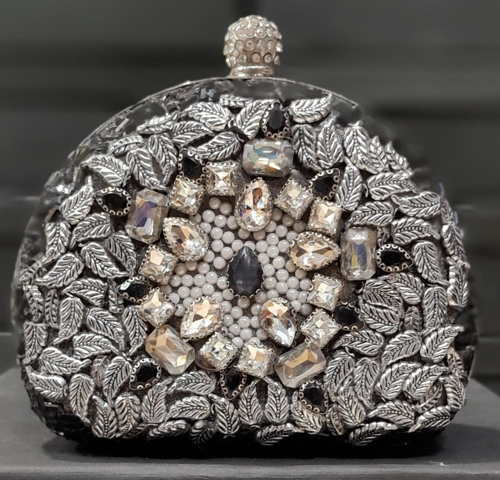 New Trending Kundan Clutches