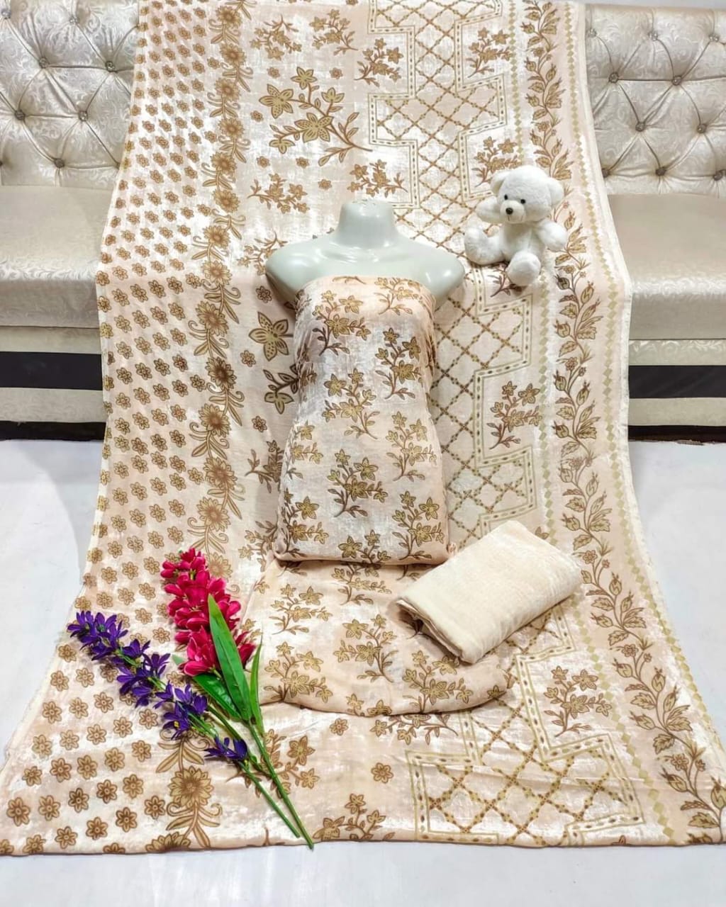 New Palachi Velvet Collection 3 Pcs Dress With  Shirt Dupata & Trouser