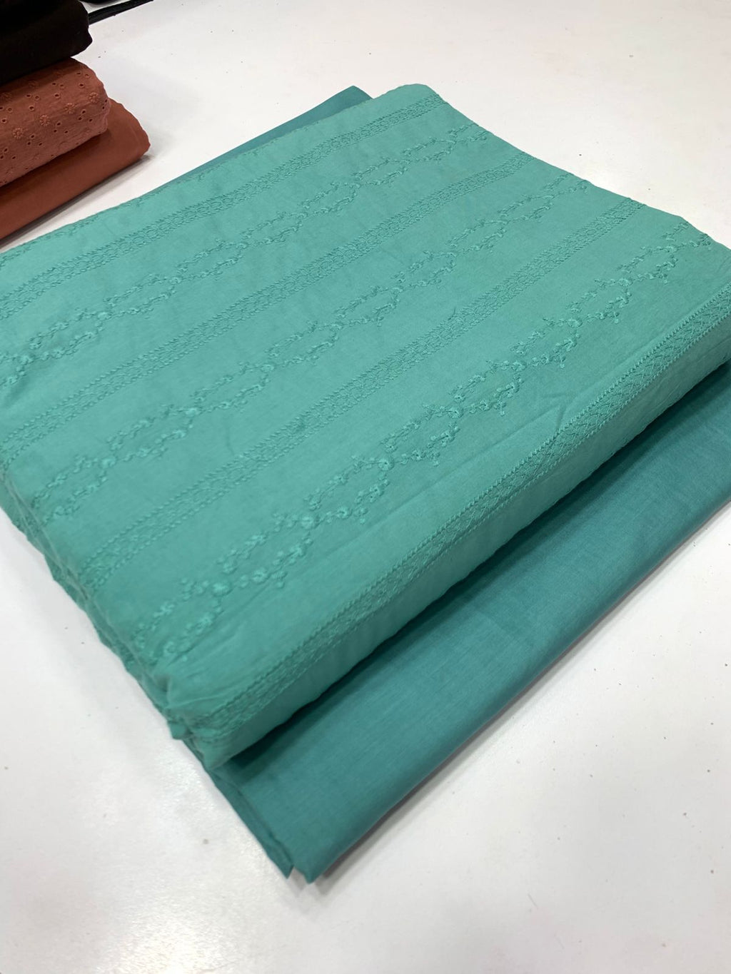 Pure Lawn Chicken Kari 2 Pcs Suit