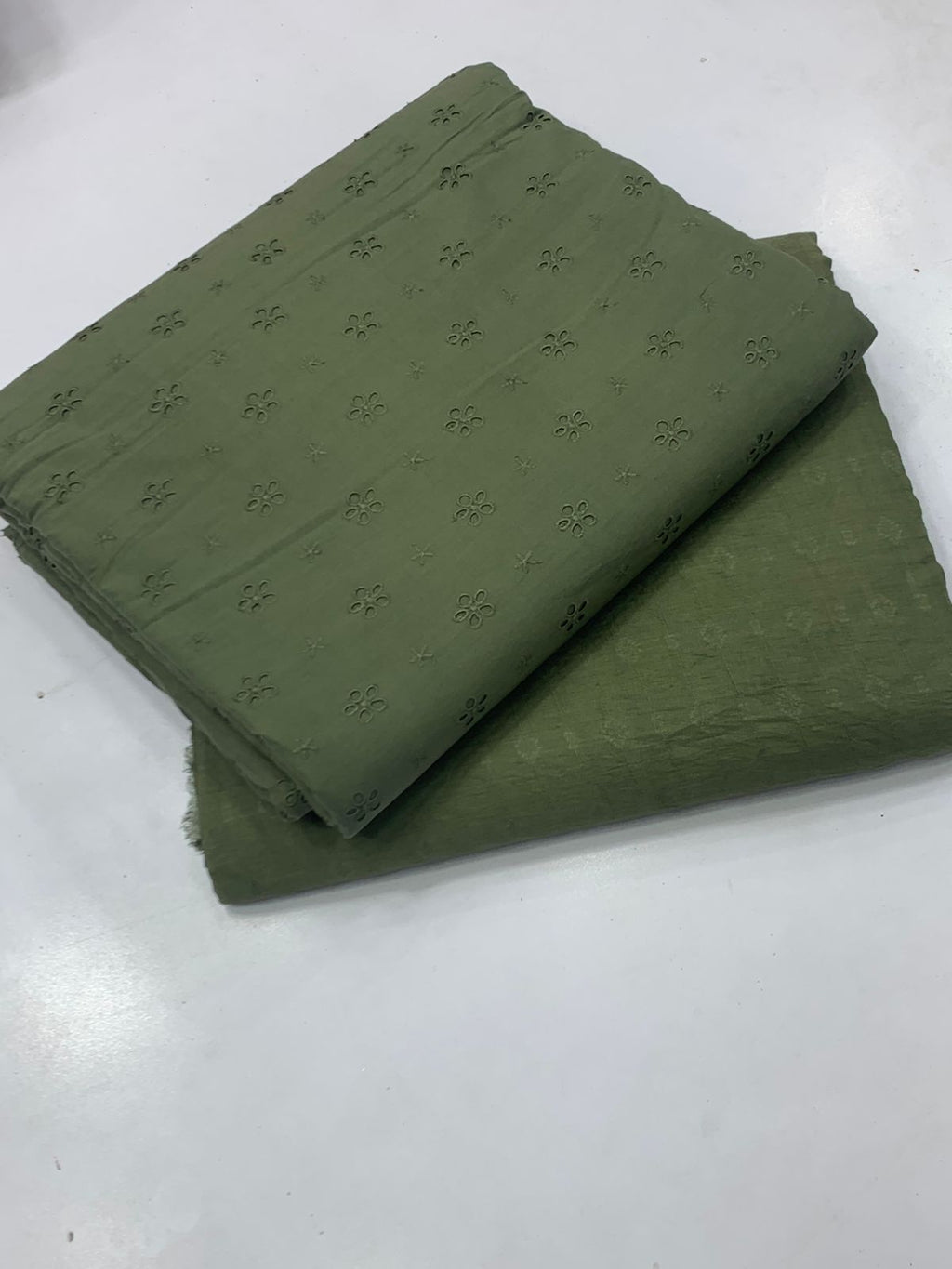 Pure Lawn Chicken Kari 2 Pcs Suit