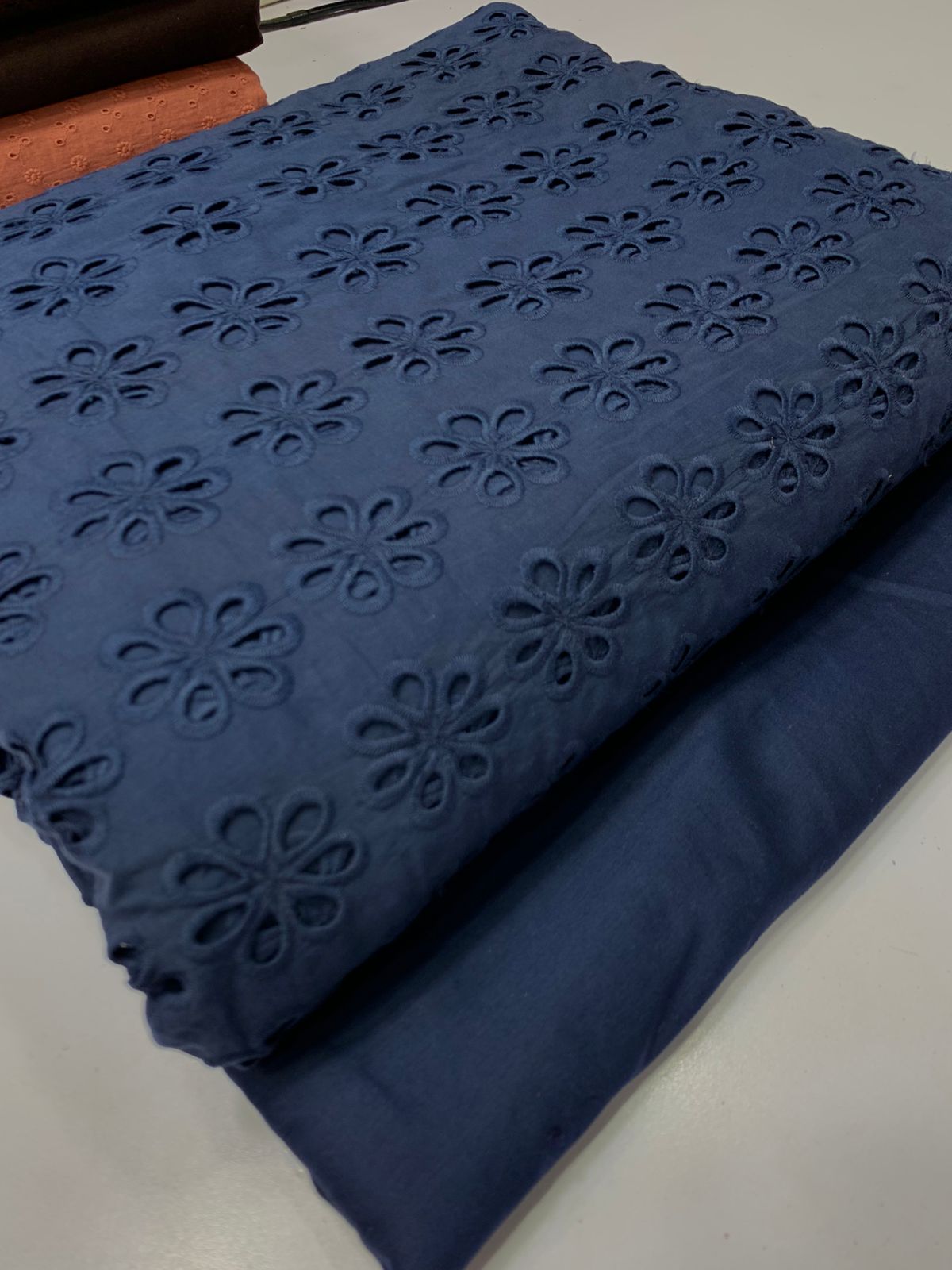 Pure Lawn Chicken Kari 2 Pcs Suit