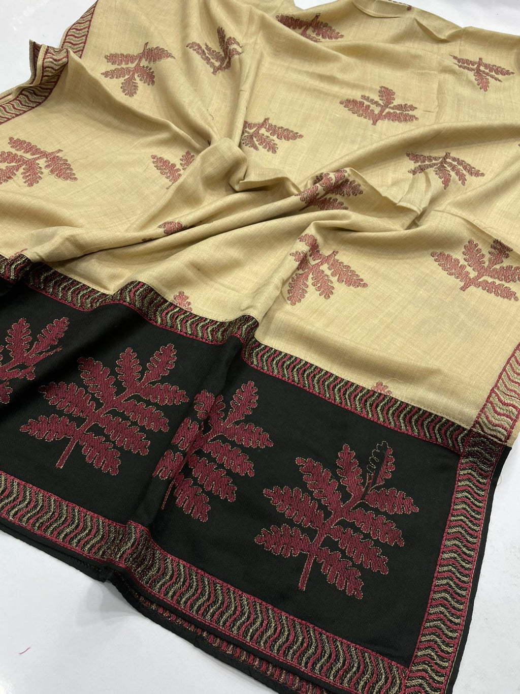 New Arrival Fine Pashmina Kashmiri Embroidery Full Size Shawls