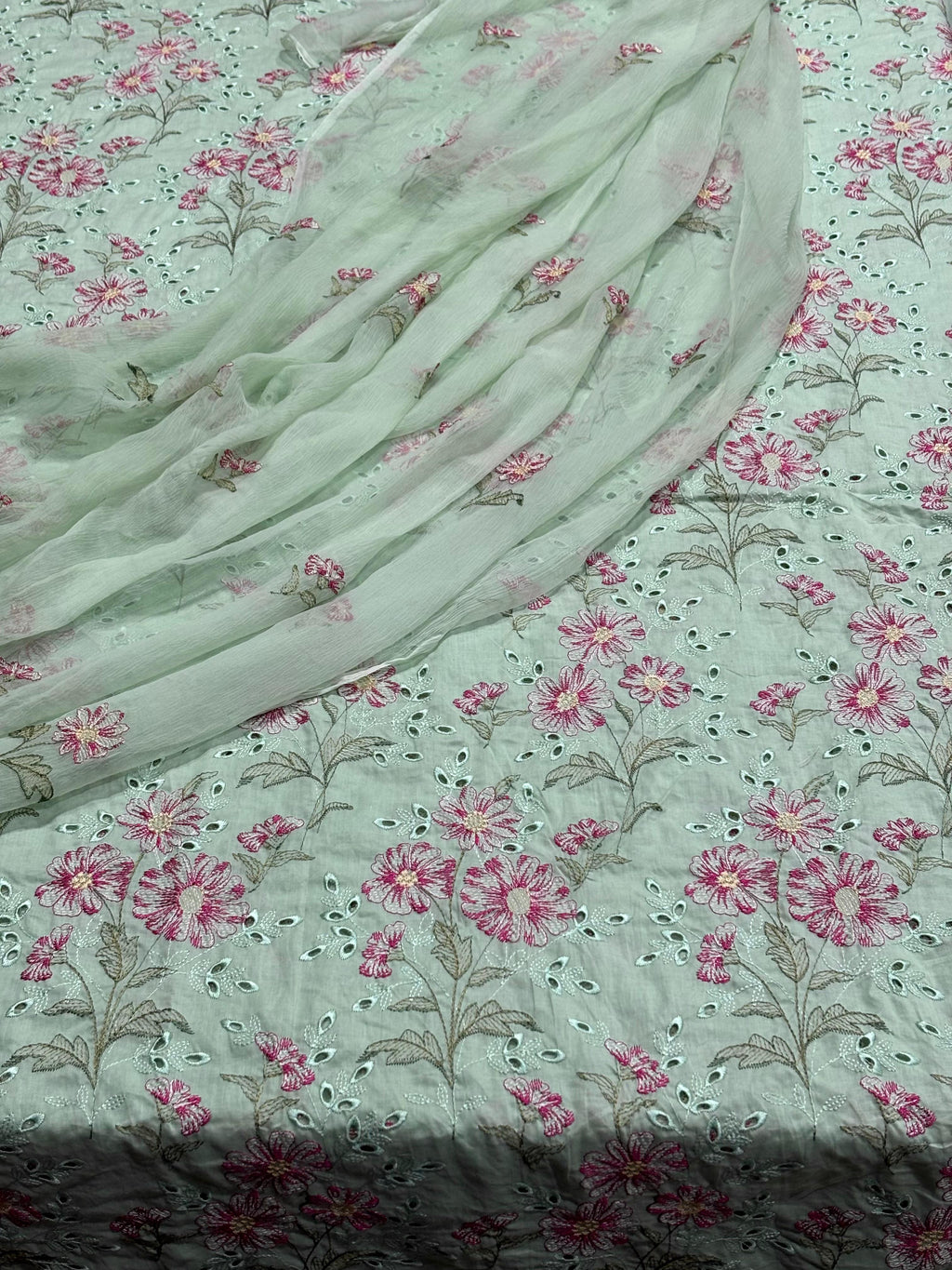 Bareeze Unstitched Suits