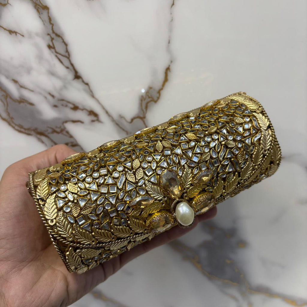 New Trending Kundan Clutches