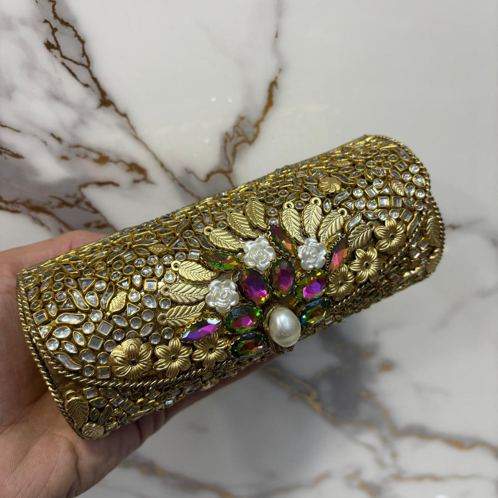 New Trending Kundan Clutches