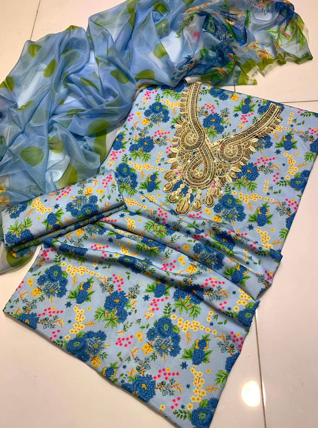 DIGITAL PRINTED EXCLUSIVE 3 PCS SWISS LAWN SUITS