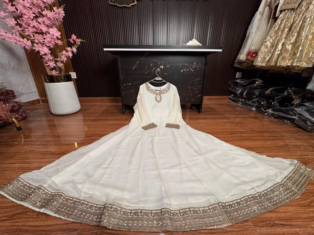 New Arrival  Chiffon Embroidered Flairy Maxi With  Embroidered Chiffon Dupta & Silk Trouser