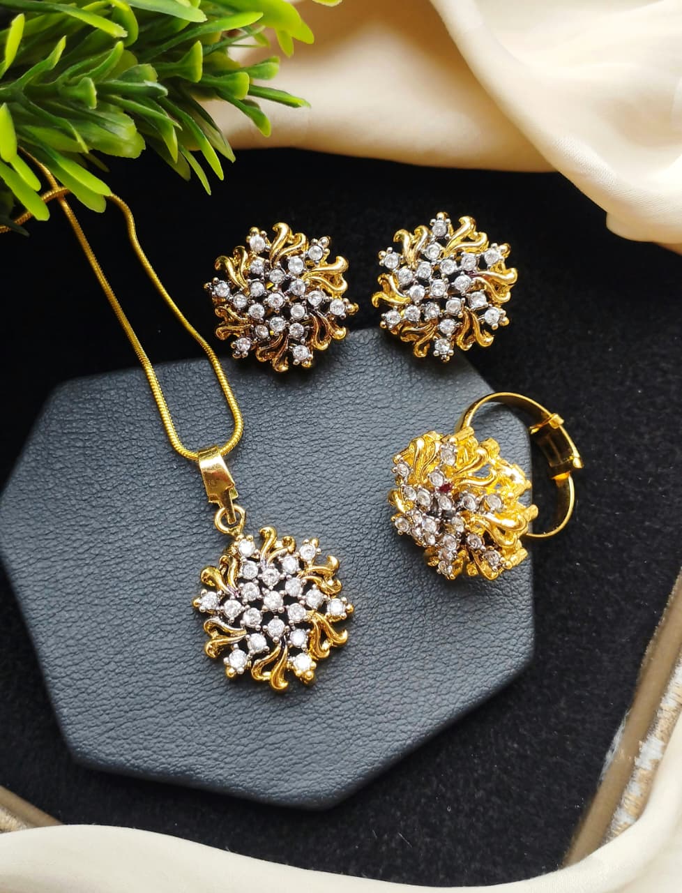 Most Stunning Jadao Combo Set