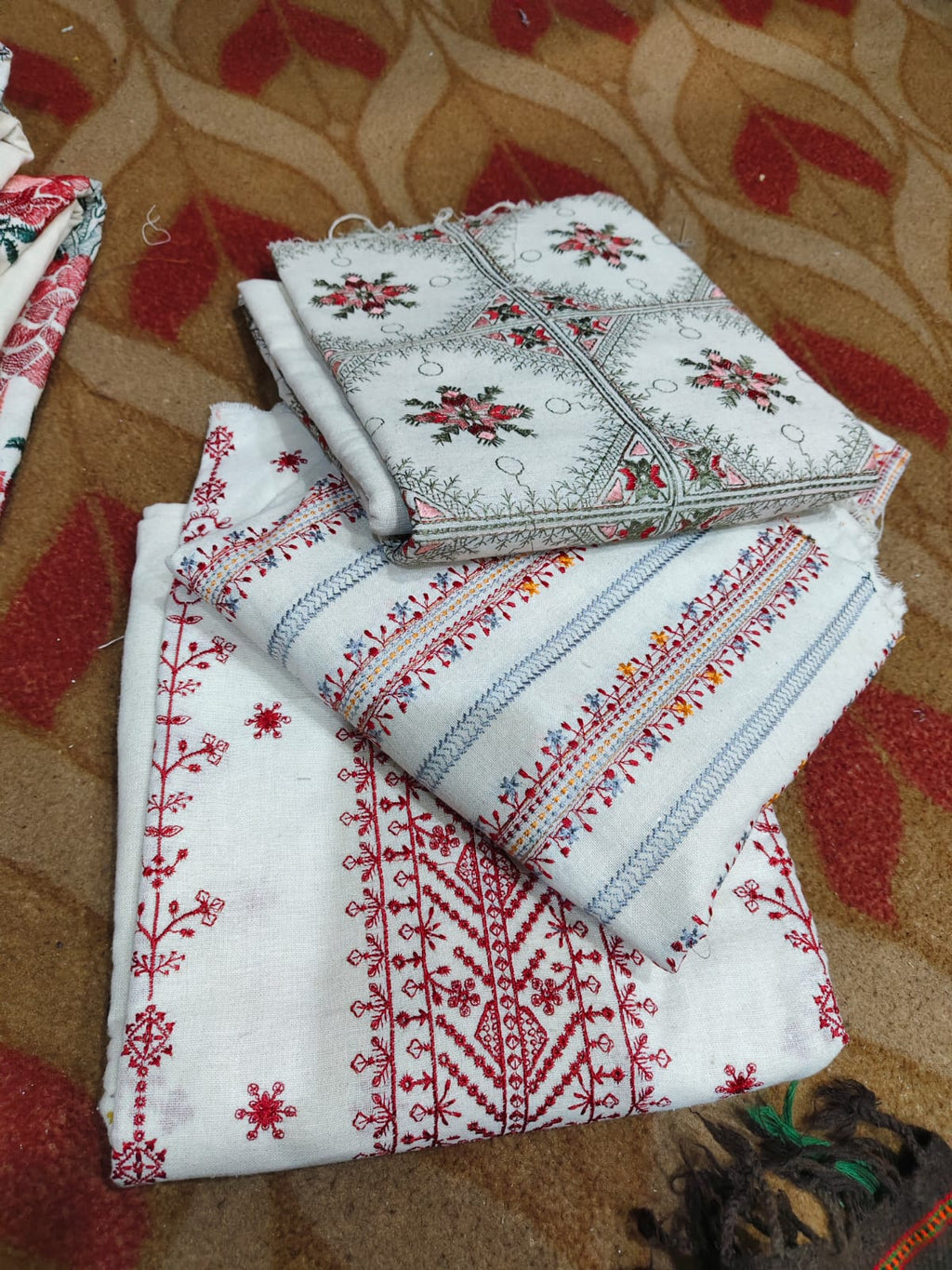 Karandi Embroidery 2 Pc