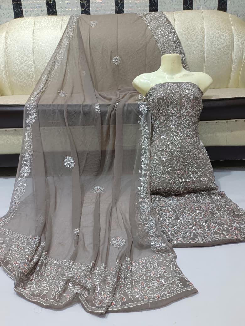 New Arrival New Design   Hand MADE  Beautiful Press Gotta Chicken Kari Suits