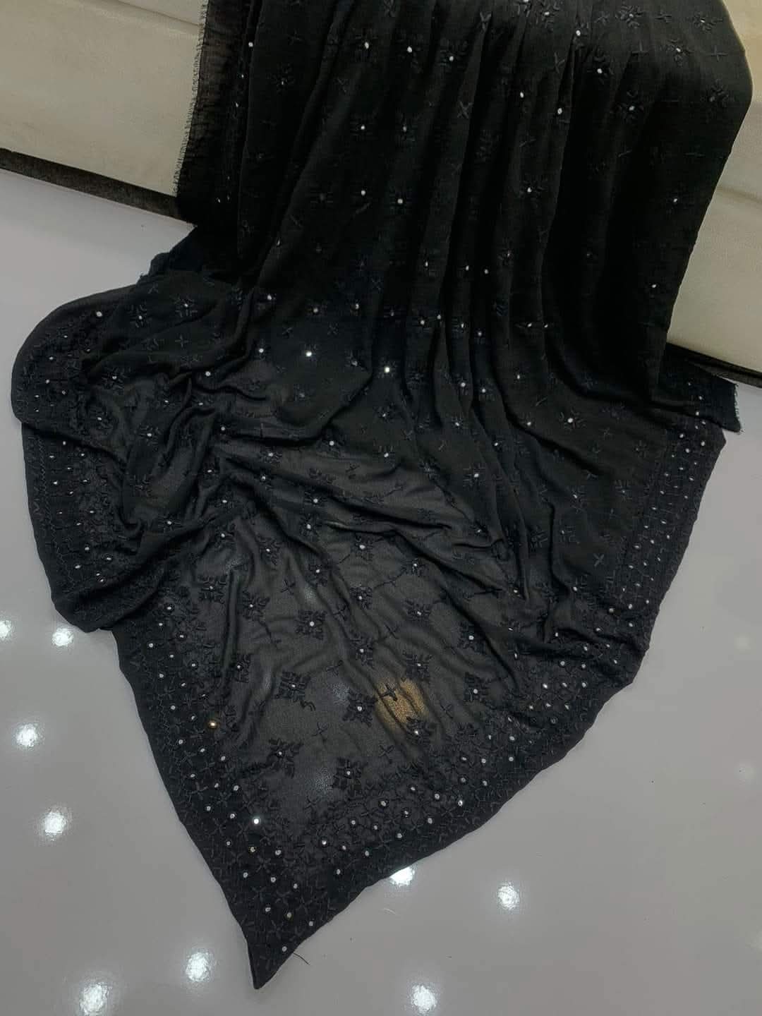 New Designs of Sindhi Jaal Work Chaddars