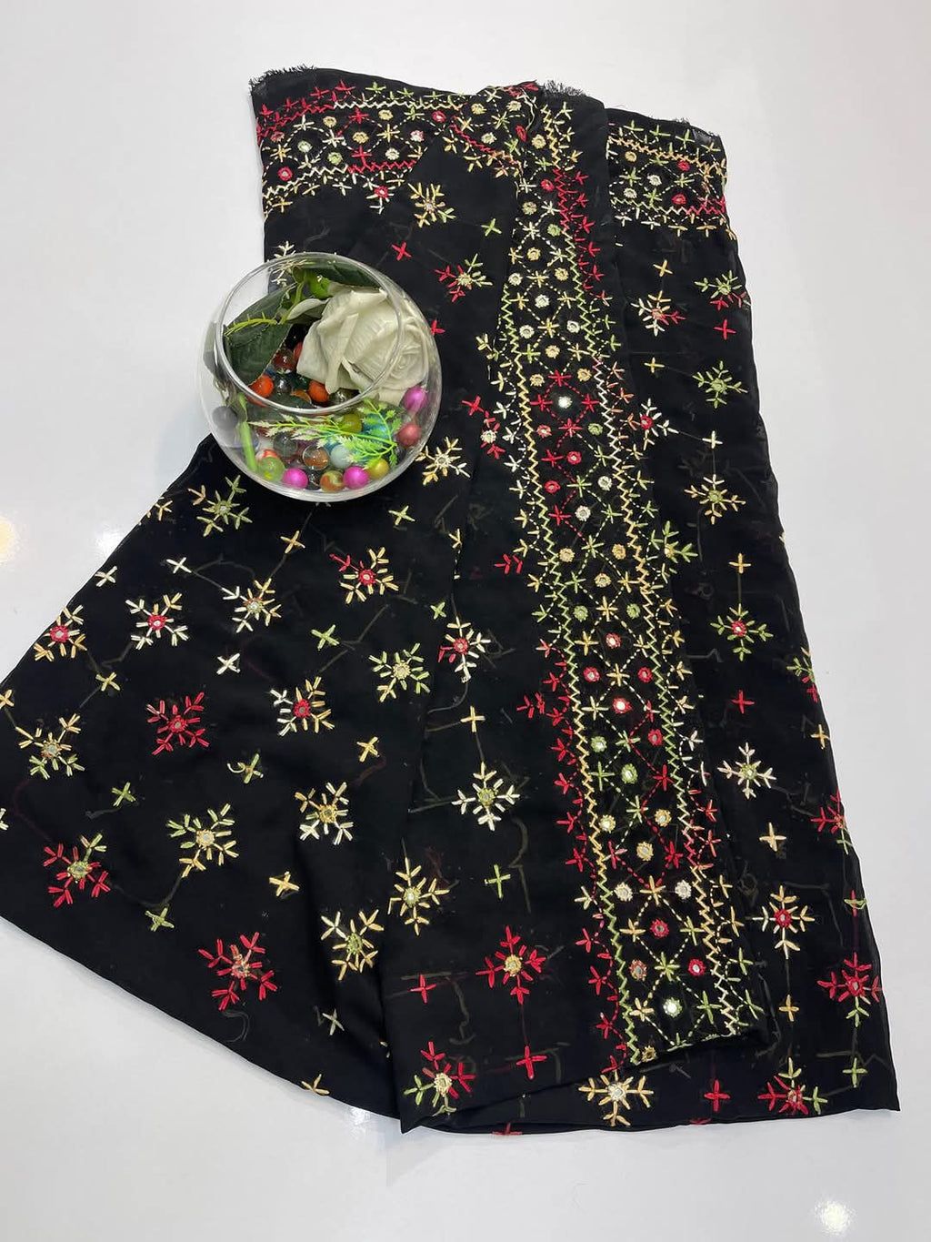 New Designs of Sindhi Jaal Work Chaddars