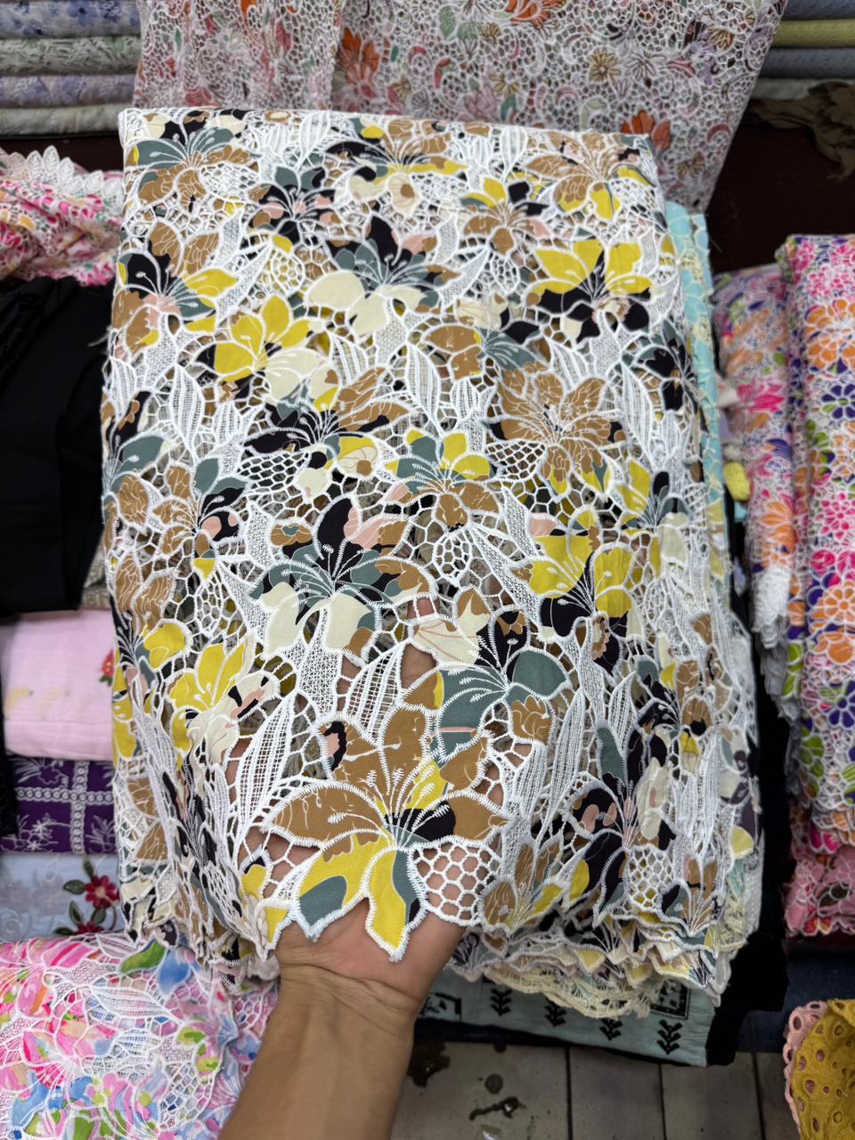 2 Pcs Suit Original Malti Lazzar Chicken