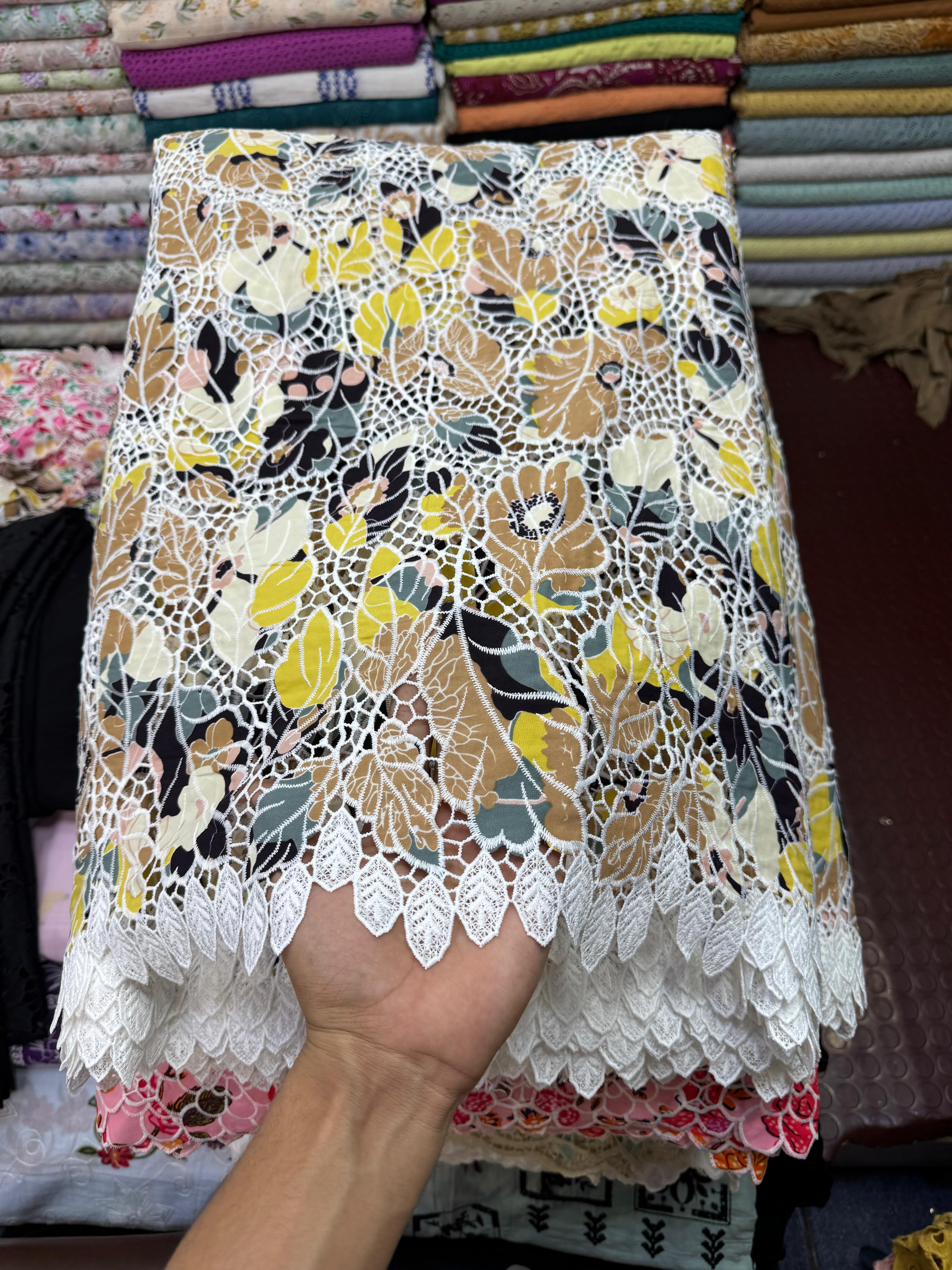 2 Pcs Suit Original Malti Lazzar Chicken