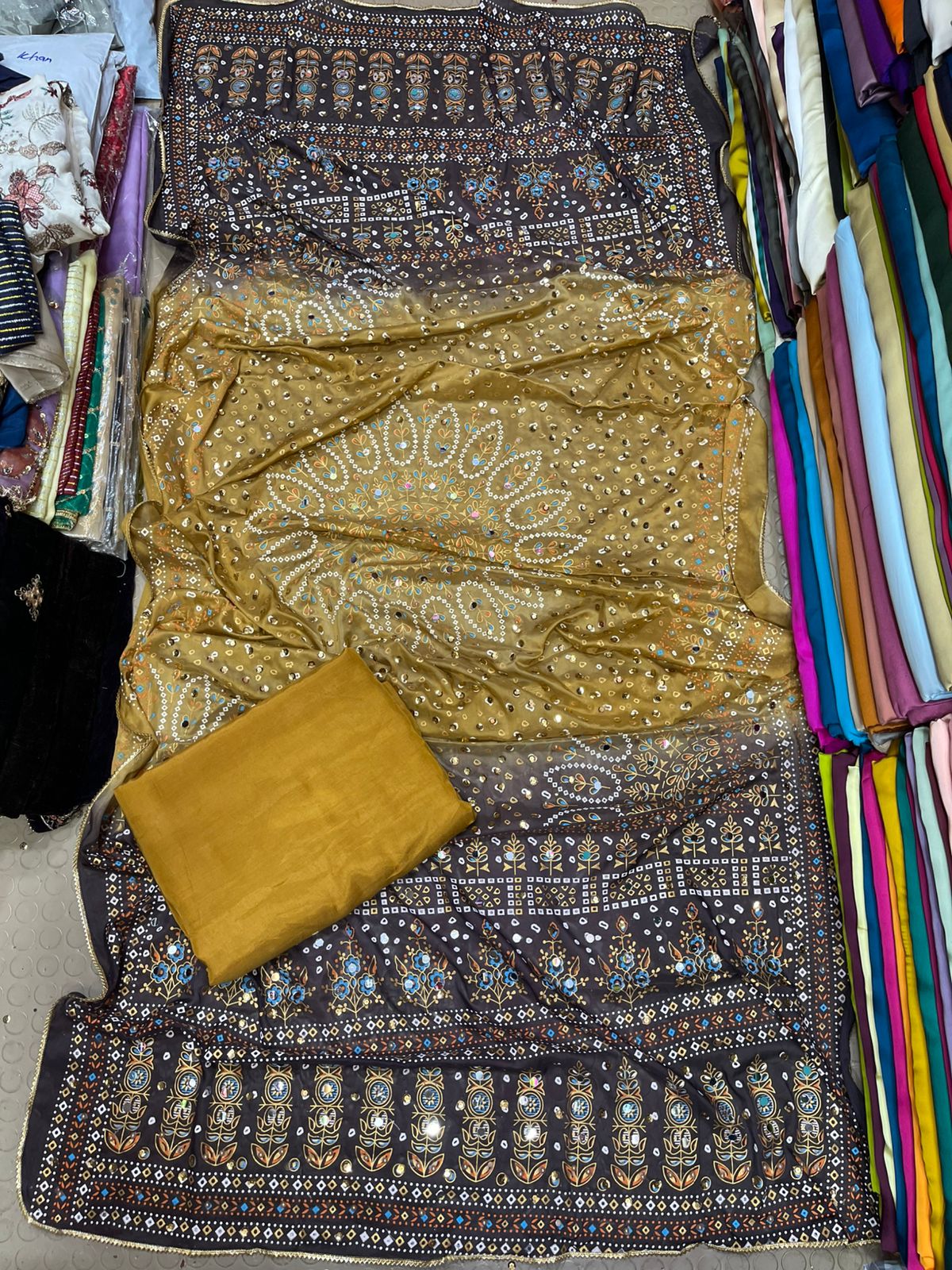 Chundri Two Tone Duptta Fabric Silk With Plain Silk Suit 3 Pcs