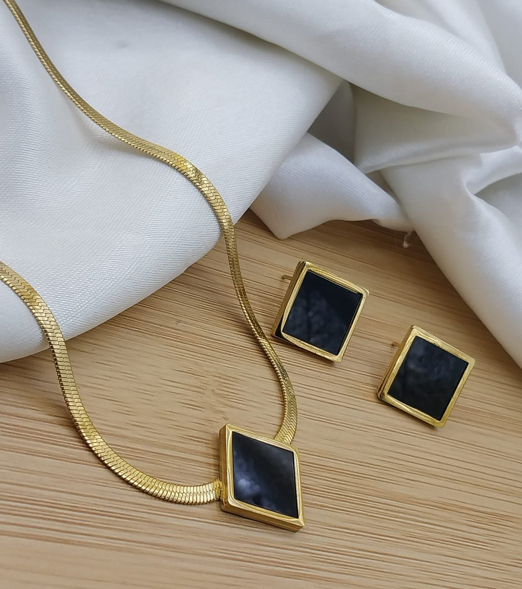 Stainless Steel Locket Set