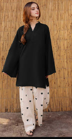 Elegant Lace Border Shirt with Heart Contrast Embroidery Flapper 2 Pcs