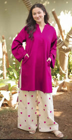 Elegant Lace Border Shirt with Heart Contrast Embroidery Flapper 2 Pcs