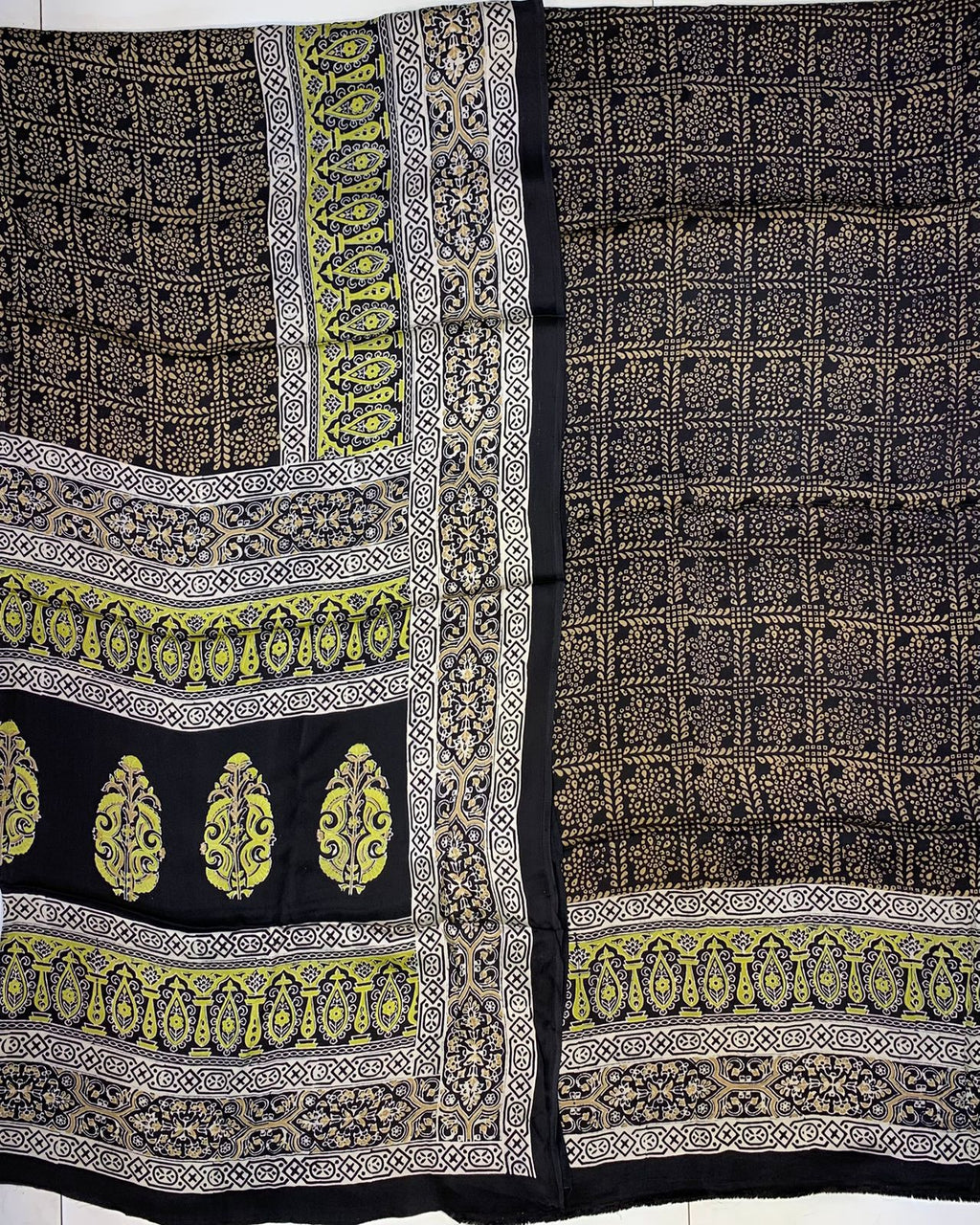 Lawn Ajrak 2 Pcs Suit