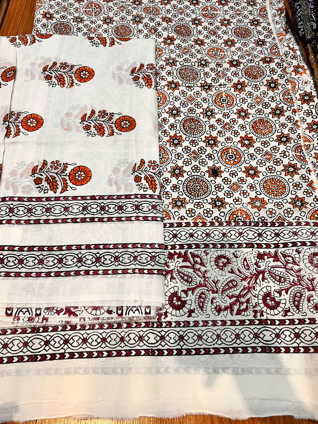 Lawn Ajrak 2 Pcs Suit