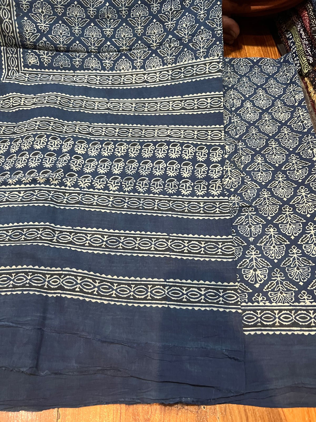 Lawn Ajrak 2 Pcs Suit