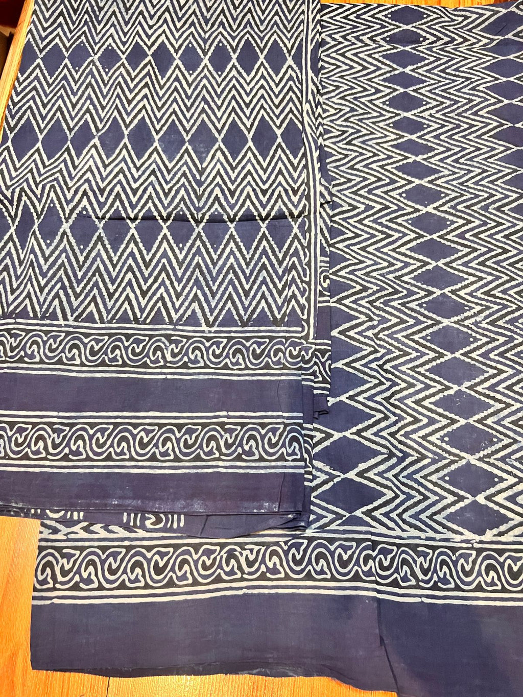 Lawn Ajrak 2 Pcs Suit