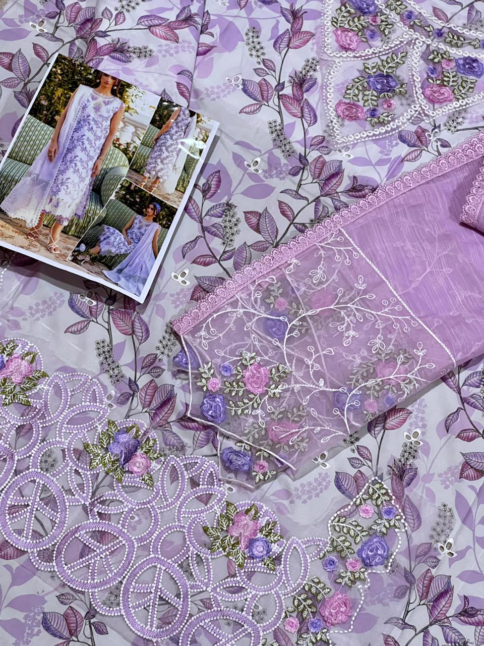 PARESHAY  FABRIC  SWISS LAWN DIGITAL PRINTED
