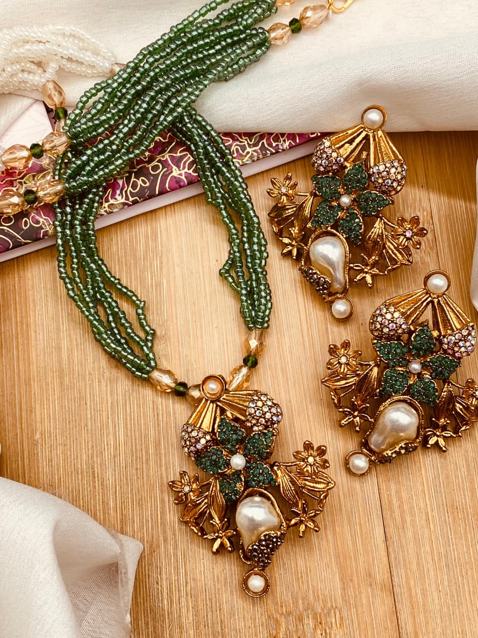 Beautiful  Locket Set