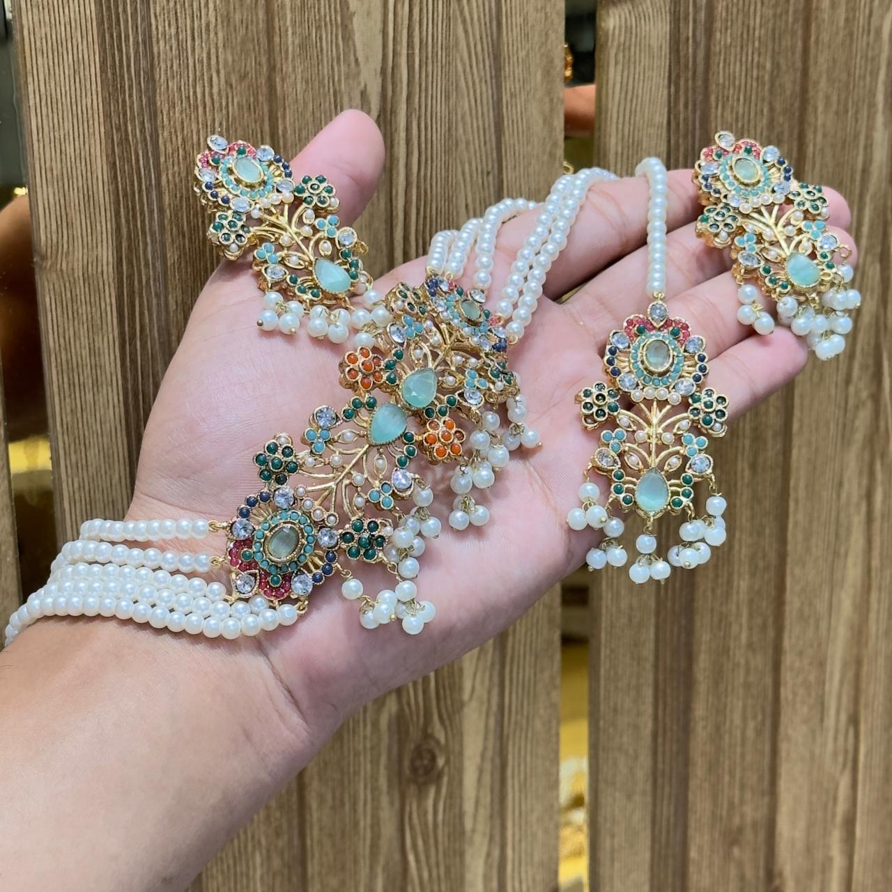 Noratan Choker Earrings Teeka
