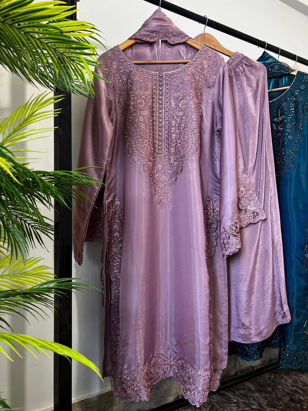 Sheesha Silk Luxury Pret  3 Pcs STITCHED