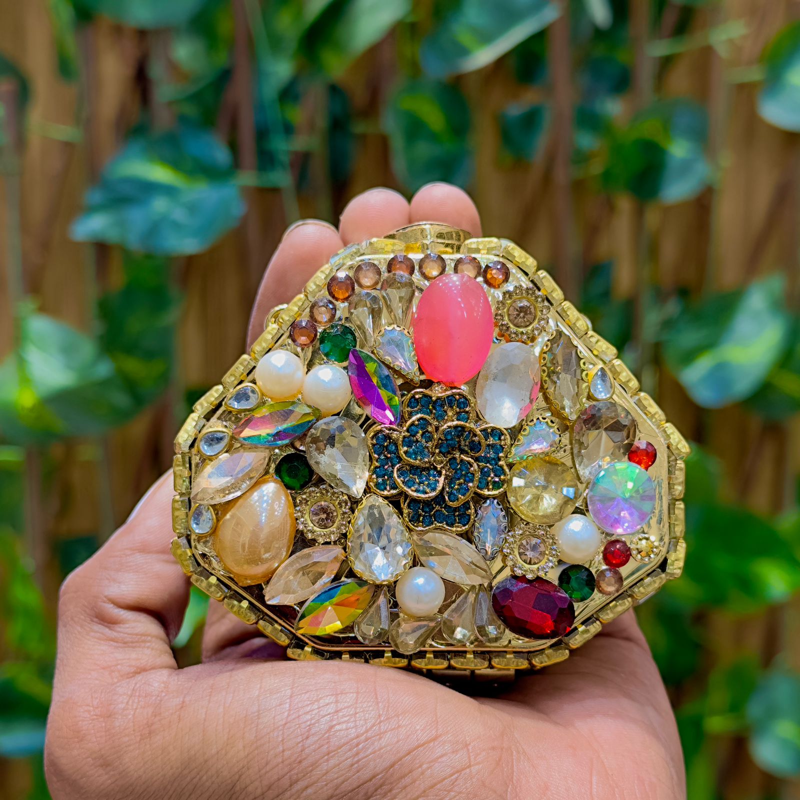 Beautiful New Design Clutch with Chain