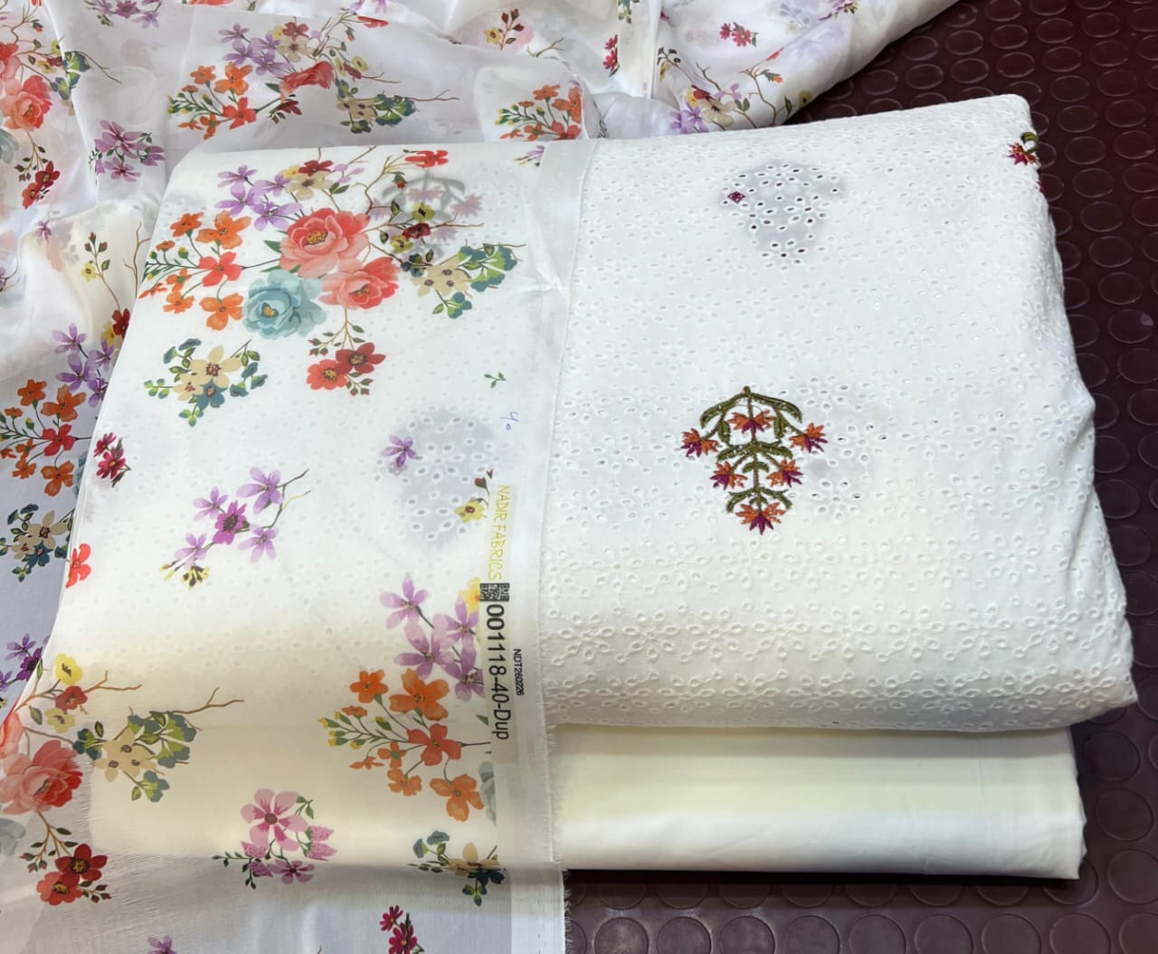 New Chikan Kari 3 Pcs Suit