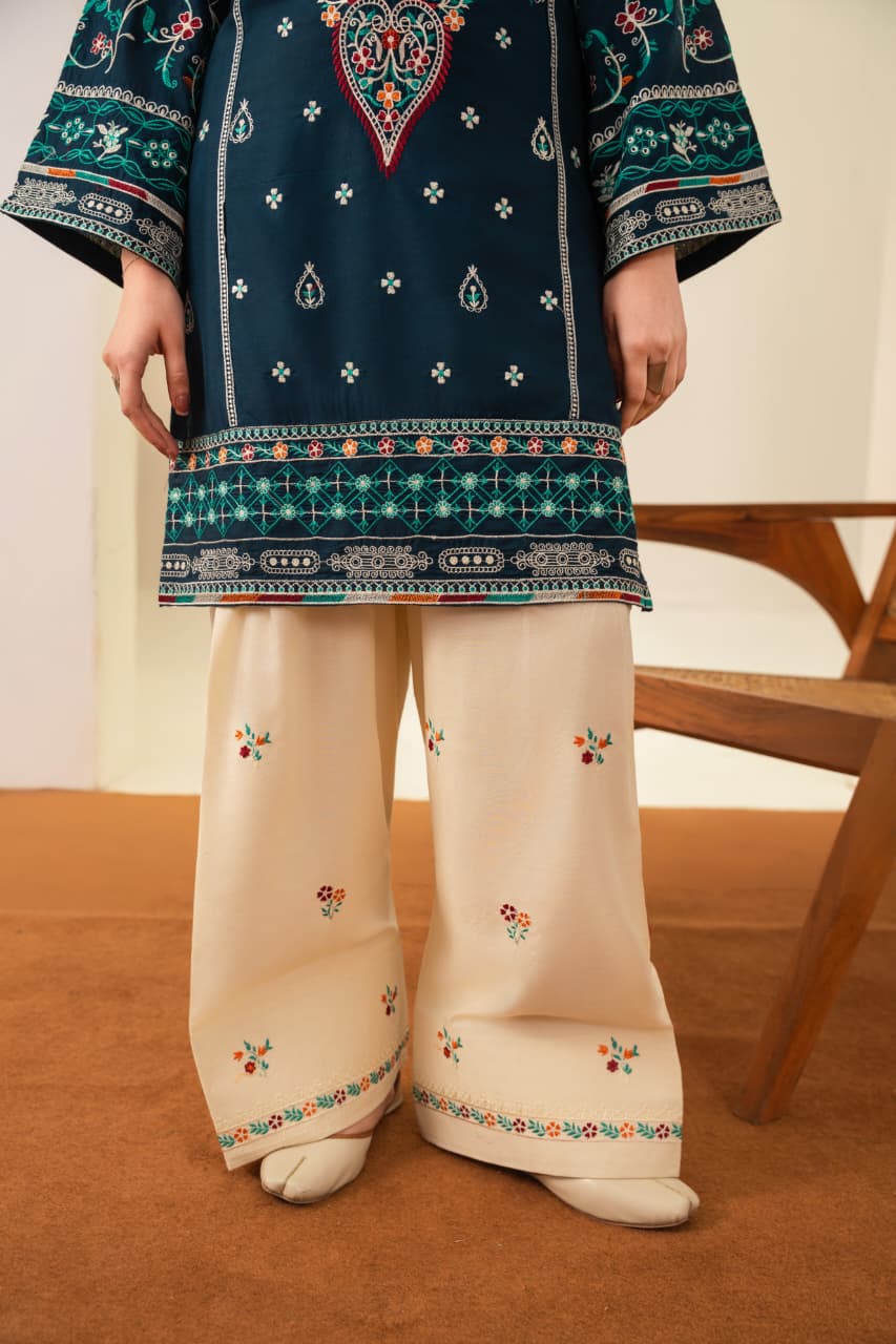 SAJJAL EMBROIDERED 3 PCS (FARSHI)