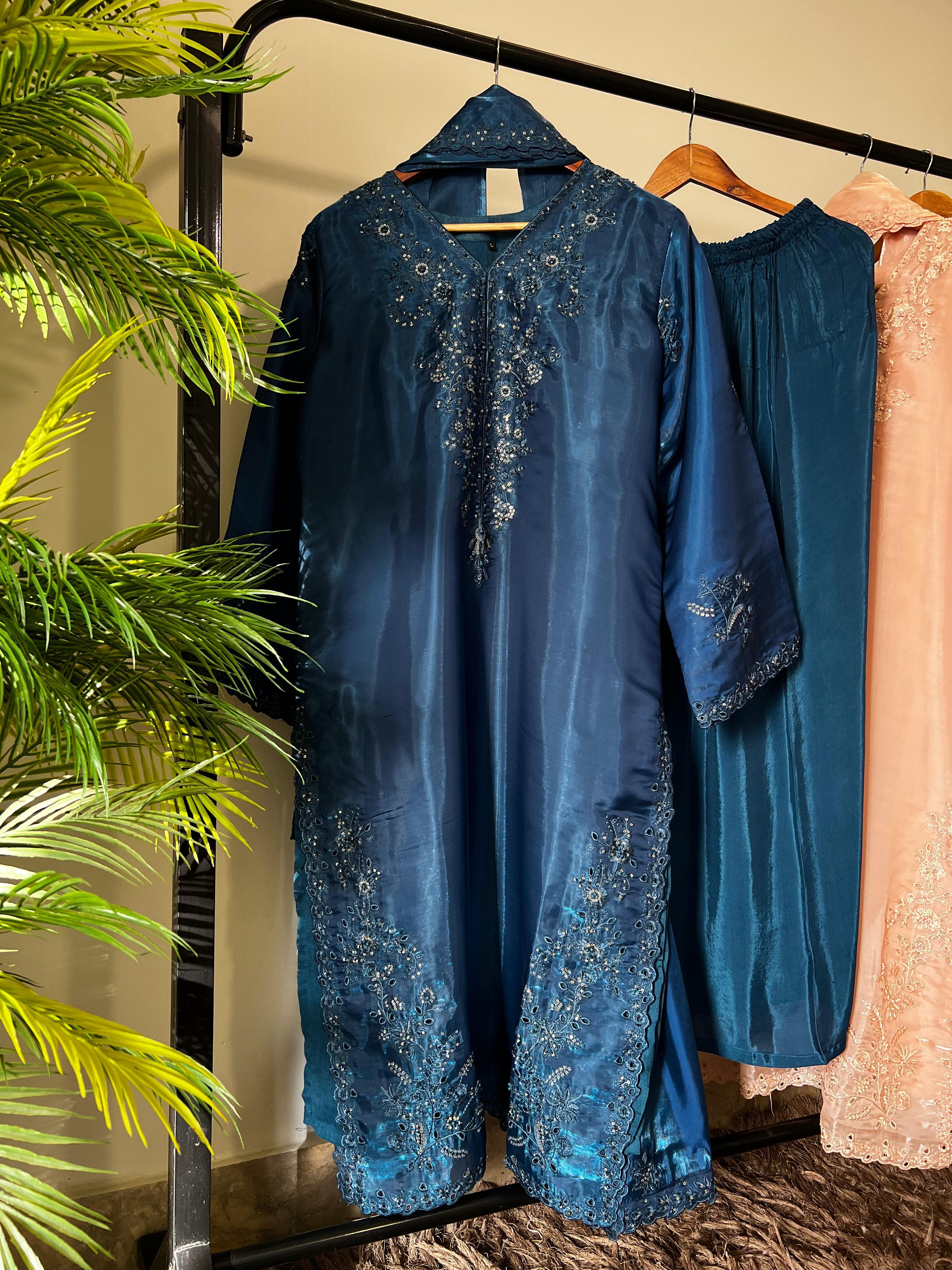 SHEESHA SILK LUXURY PRET  3 PCS