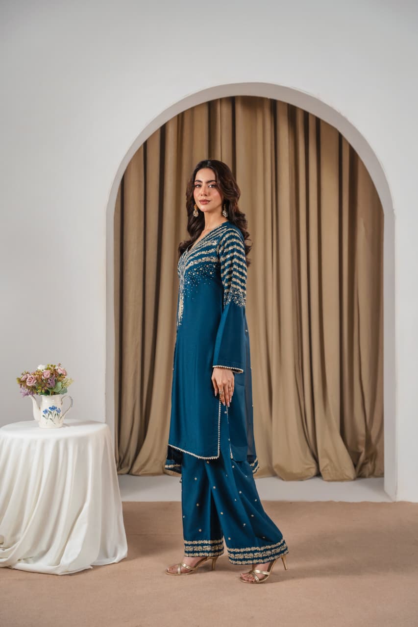 ZINC PEACOCK EMBROIDERED 3 PCS