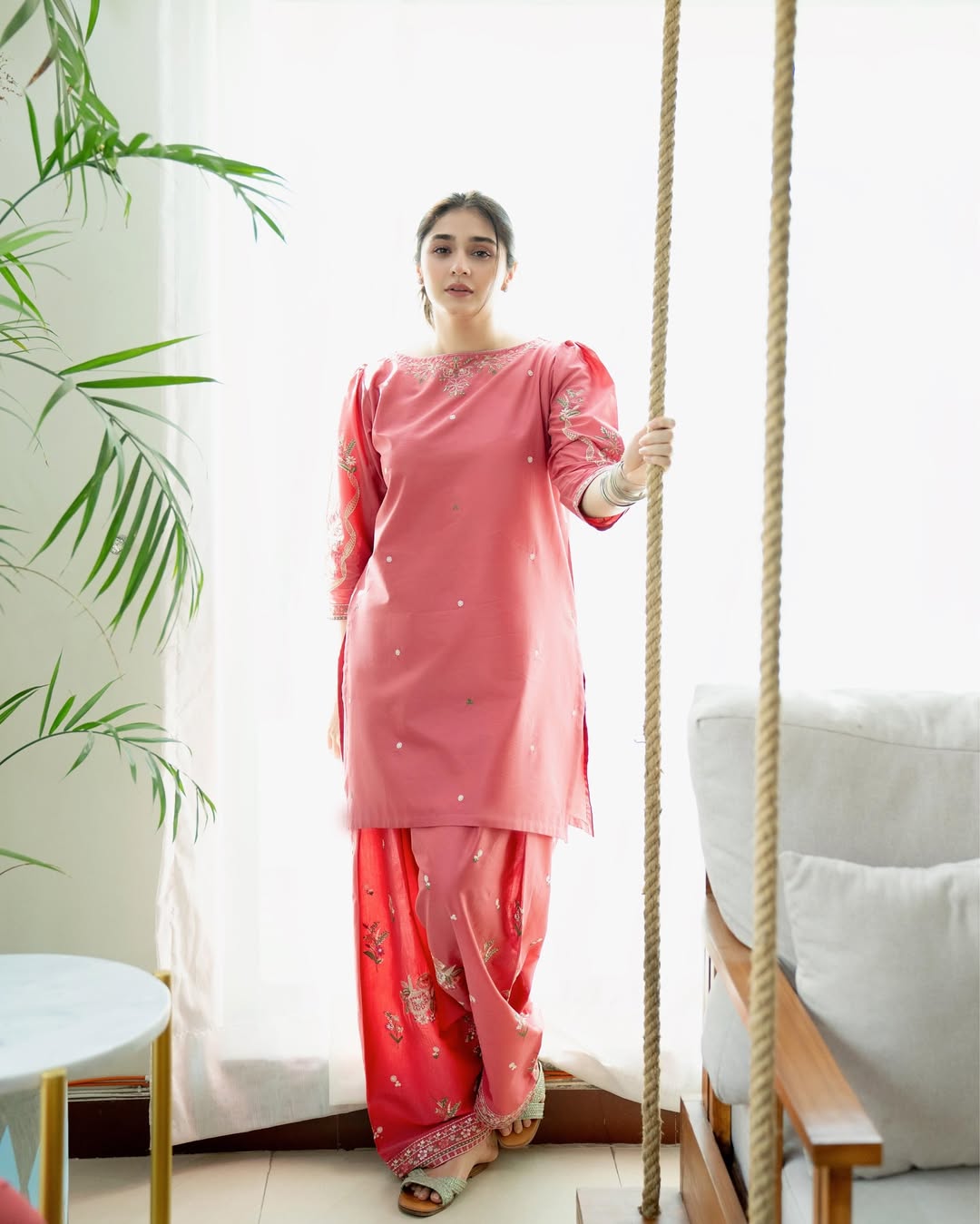 MEHAK EMBROIDERY 2PC (FARSHI)