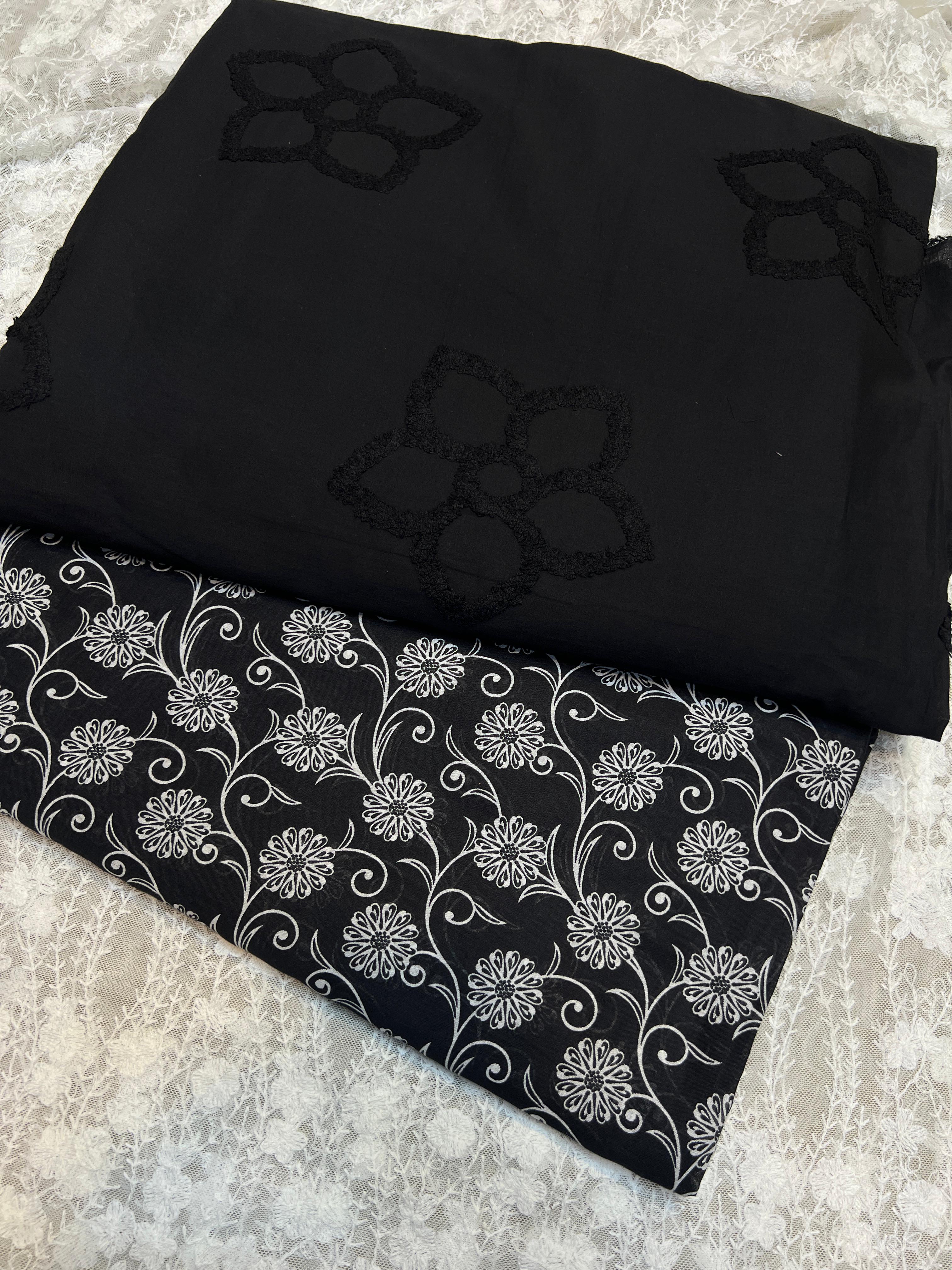 PURE LAWN CHICKEN KARI CUTWORK SHIRT WITH PURE LAWN PRINT TROUSER