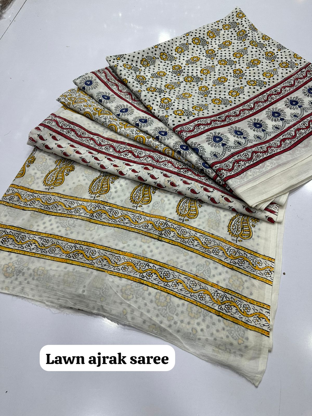 Fine Lawn Ajrak Organic Print Saree With Blouse