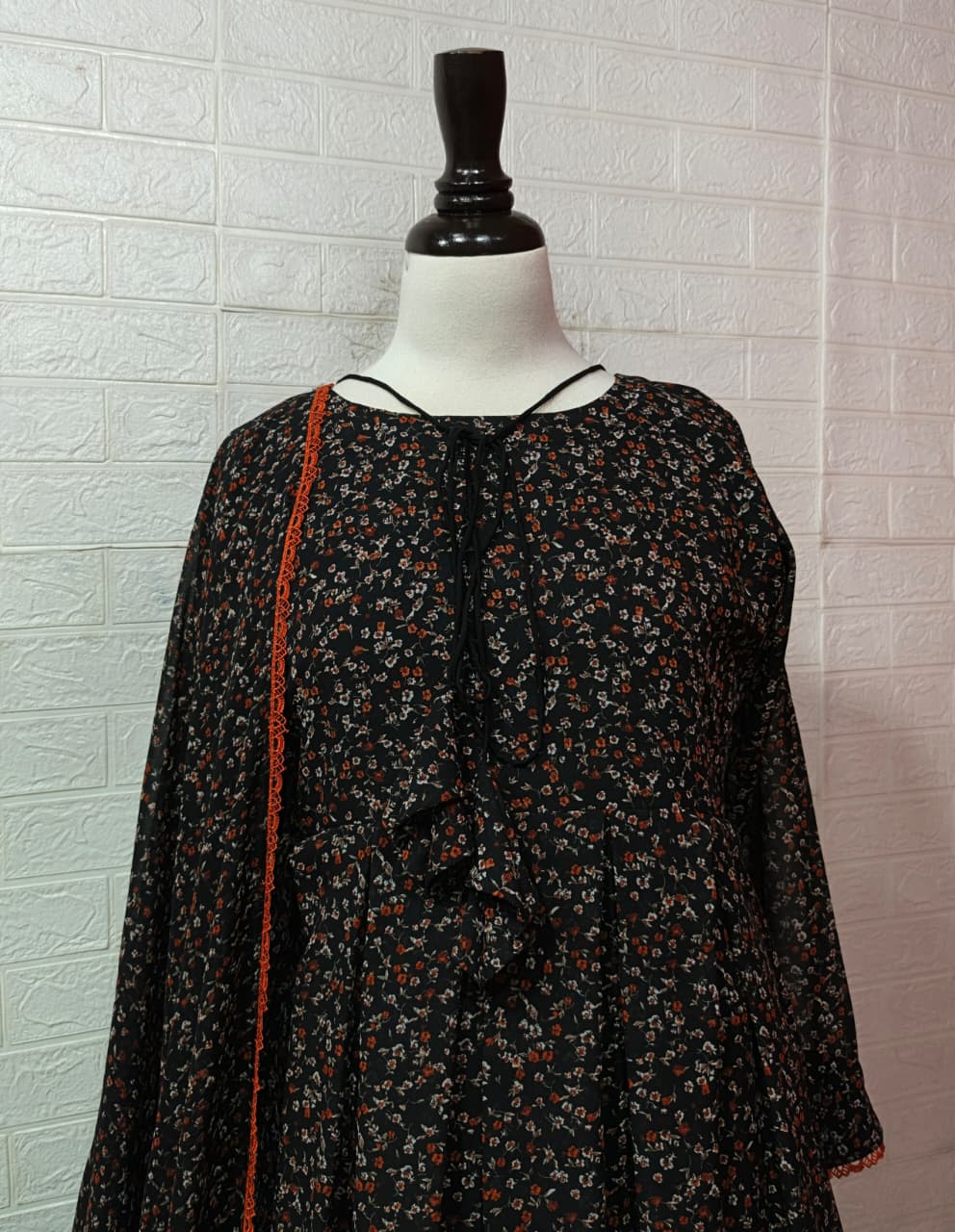 Ready To Wear Phool Daar Maxi 2 Pcs