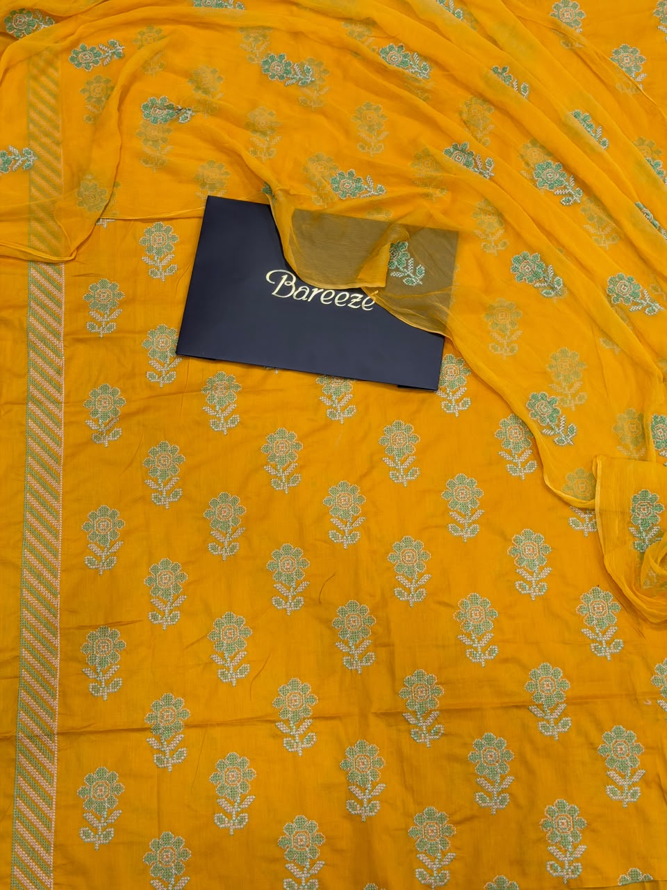Luxury Bareeze Embroidered 3PC Unstitched Suit – Chicken Kari Style