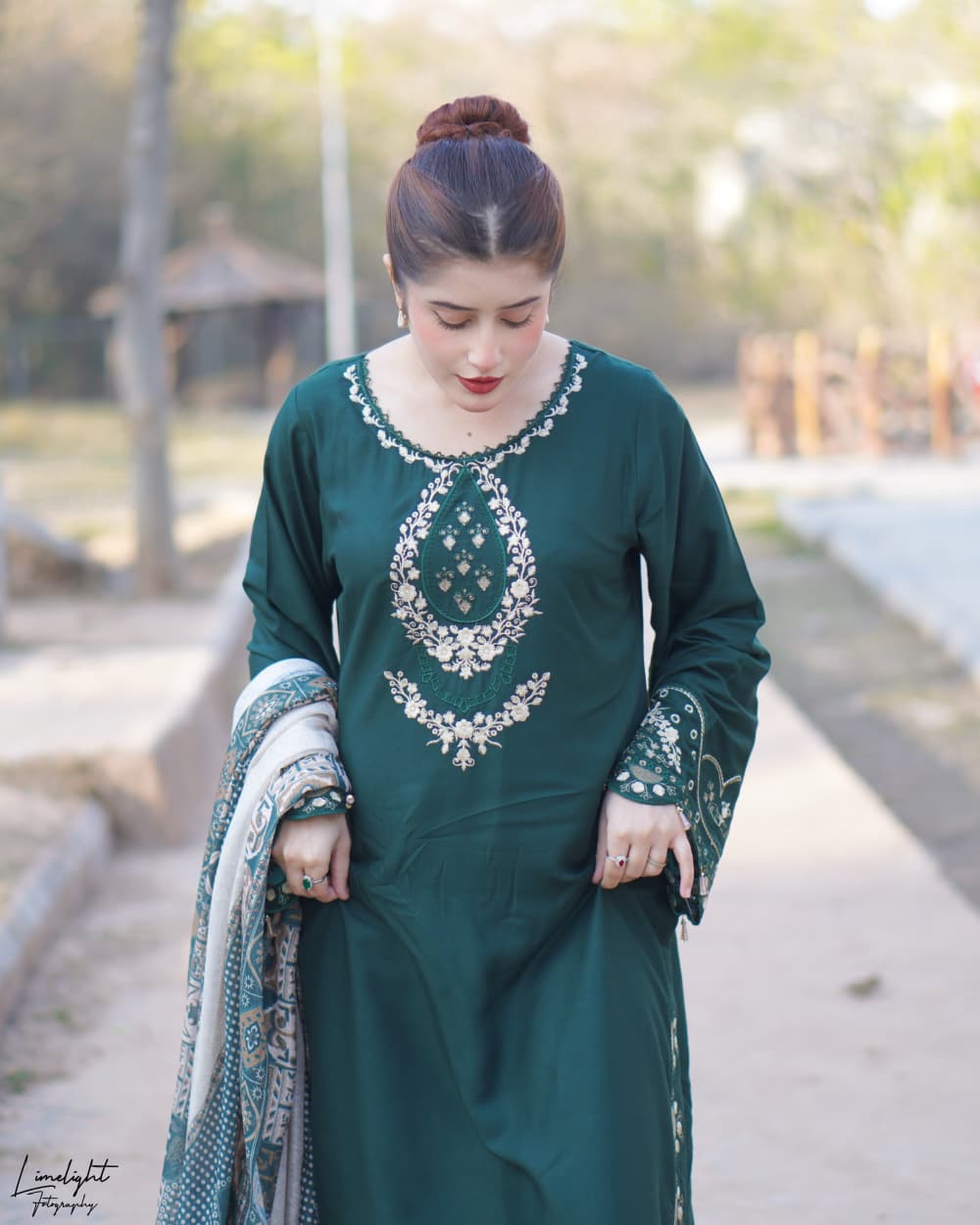 Mannat Luxury Embroidered 3PC Suit With Digital Voile Dupatta
